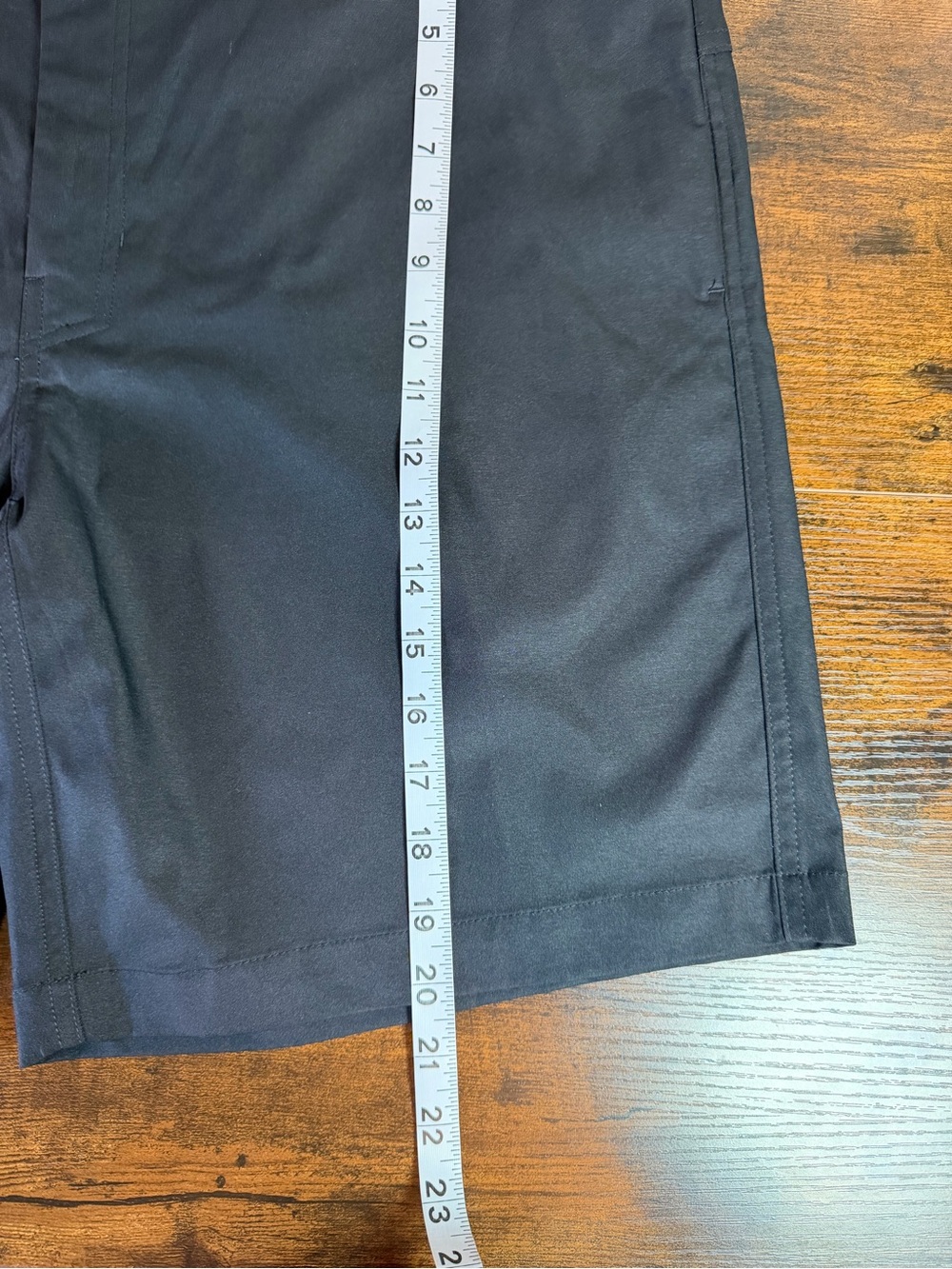 Roundtree & Yorke Performance Straight Fit Flat Front Shorts size 42 -9” Inseam - Picture 7 of 13